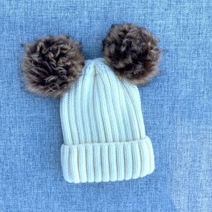 NEW! Women's White Winter Hat with Pom Pom